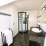Ferien Mit 7 Personen! 3 Schlafzimmer, 2 Baeder, Sauna Und Schlossblick - Haustiere Willkommen! Neustadt an der Weinstraße