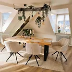 Apartman Ferien Mit 7 Personen! 3 Schlafzimmer, 2 Baeder, Sauna Und Schlossblick - Haustiere Willkommen! *