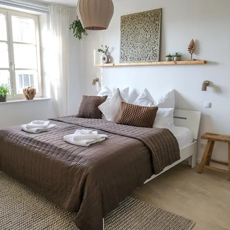 Rheinchalet - Boutique An Der Weinstrasse I Fuer Geniesser, Weinliebhaber & Entdecker *