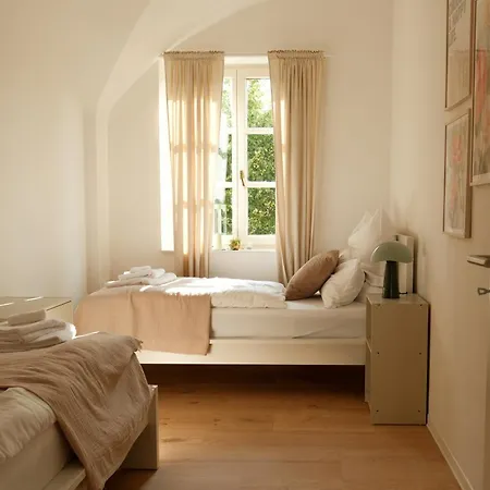 Rheinchalet - Boutique An Der Weinstrasse I Fuer Geniesser, Weinliebhaber & Entdecker