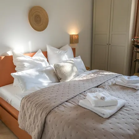 Apartamento Rheinchalet - Boutique An Der Weinstraße I Für Genießer, Weinliebhaber&entdecker Neustadt an der Weinstraße