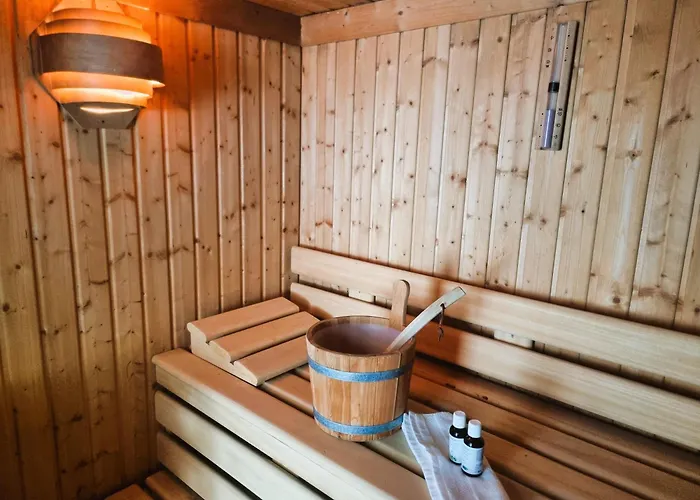 Ferien Mit 7 Personen! 3 Schlafzimmer, 2 Baeder, Sauna Und Schlossblick - Haustiere Willkommen!