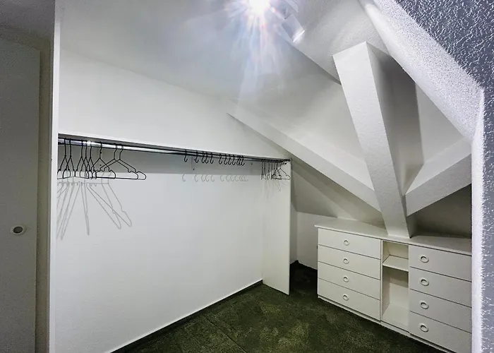 Ferien Mit 7 Personen! 3 Schlafzimmer, 2 Baeder, Sauna Und Schlossblick - Haustiere Willkommen!
