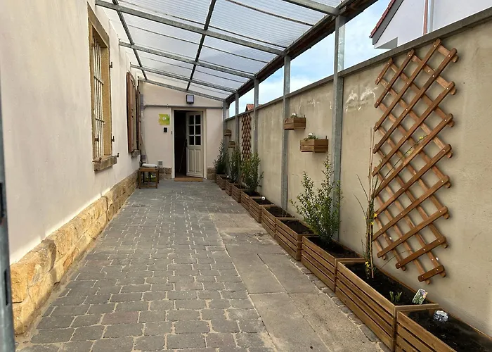 Ferien Mit 7 Personen! 3 Schlafzimmer, 2 Baeder, Sauna Und Schlossblick - Haustiere Willkommen! *