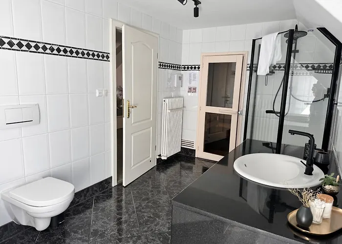 דירה Ferien Mit Bis Zu 7 Personen! 3 Schlafzimmer, 2 Baeder, Sauna Und Terrasse - Haustiere Willkommen!